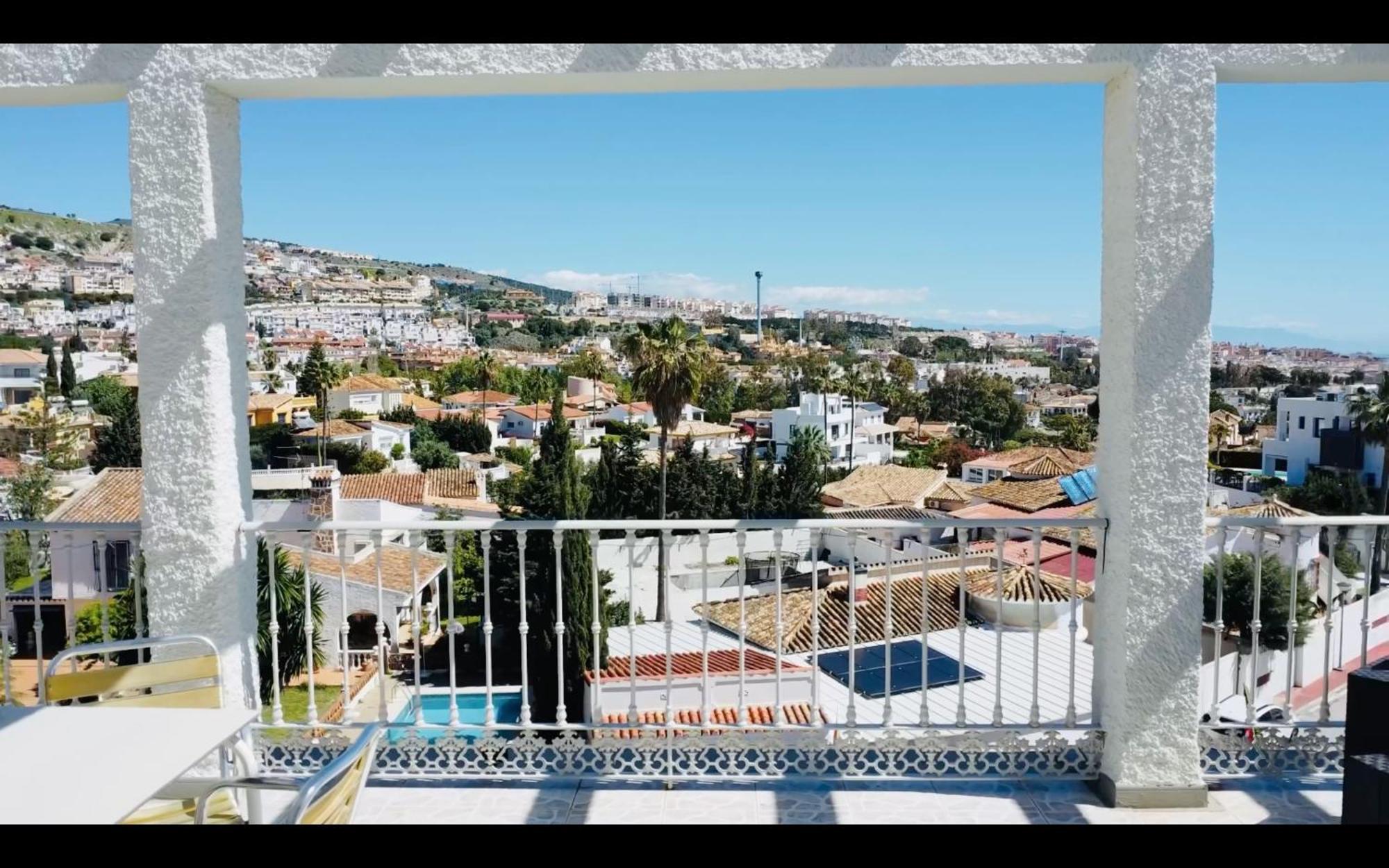 Villa Carmina Benalmadena Bagian luar foto